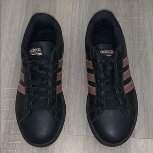 Grand Court Sneaker- women size 6